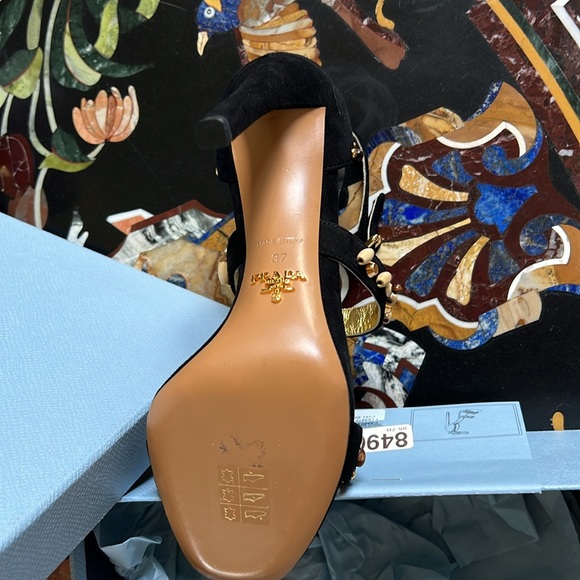 New Prada heels size 37 suede - Picture 2 of 5
